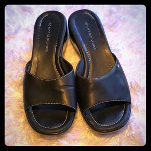 VTG TOMMY HILFIGER | 90s Leather Slip On Sandals